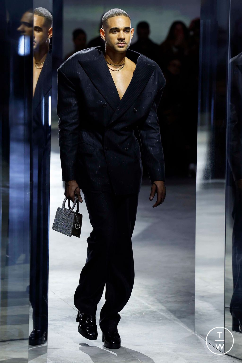 Fashion Week New York Fall/Winter 2023 look 35 from the Luar collection 女装