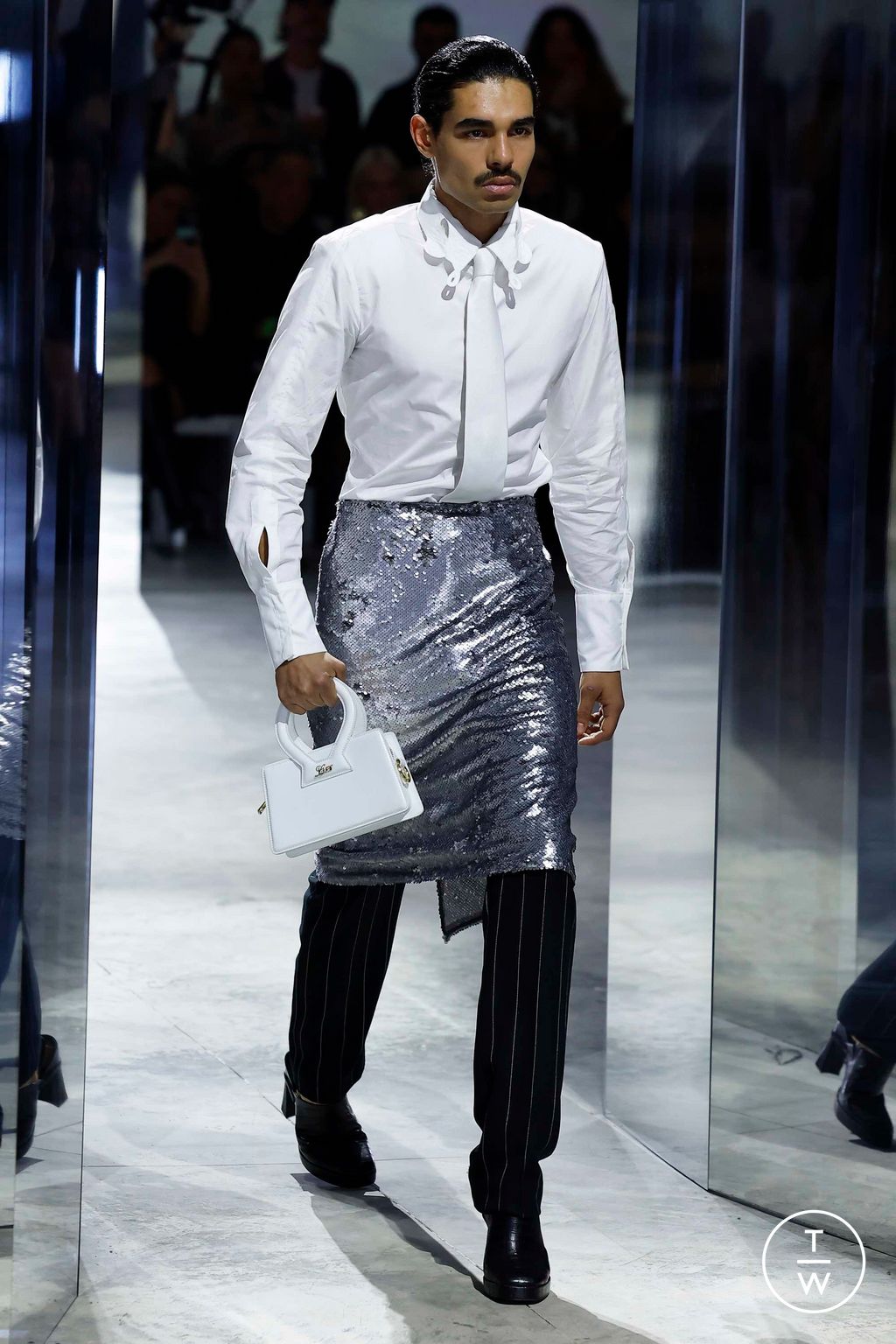 Fashion Week New York Fall/Winter 2023 look 39 from the Luar collection womenswear