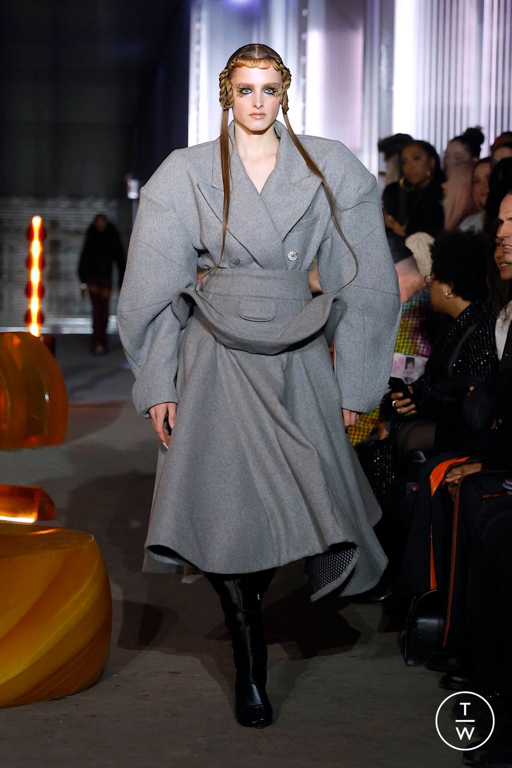 Fashion Week New York Fall/Winter 2024 look 34 from the Luar collection 女装