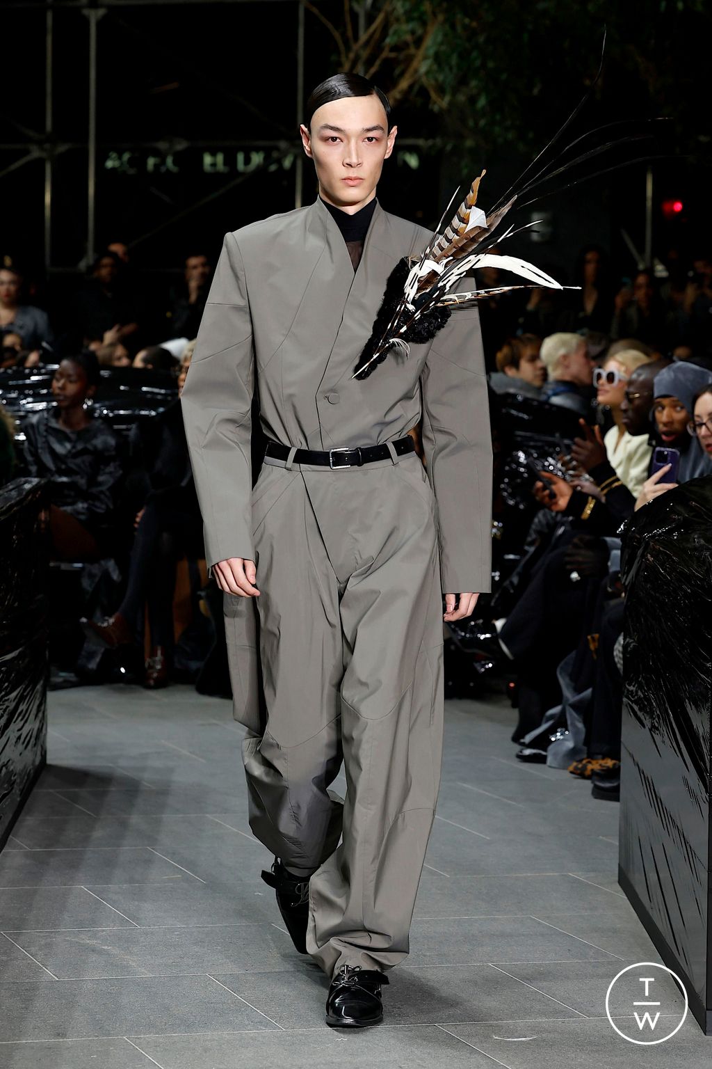 Fashion Week New York Fall/Winter 2025 look 12 de la collection Luar womenswear