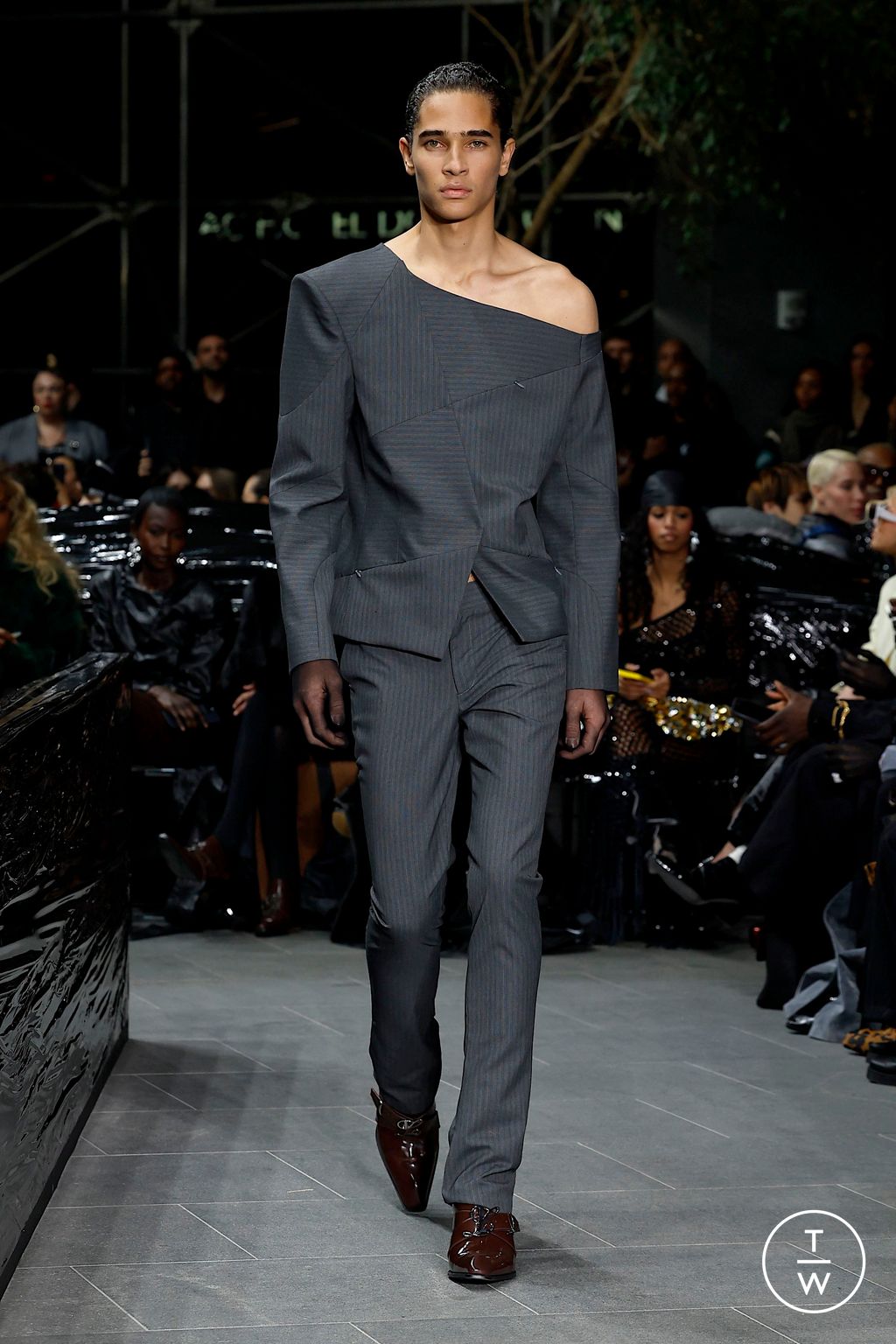 Fashion Week New York Fall/Winter 2025 look 15 de la collection Luar womenswear