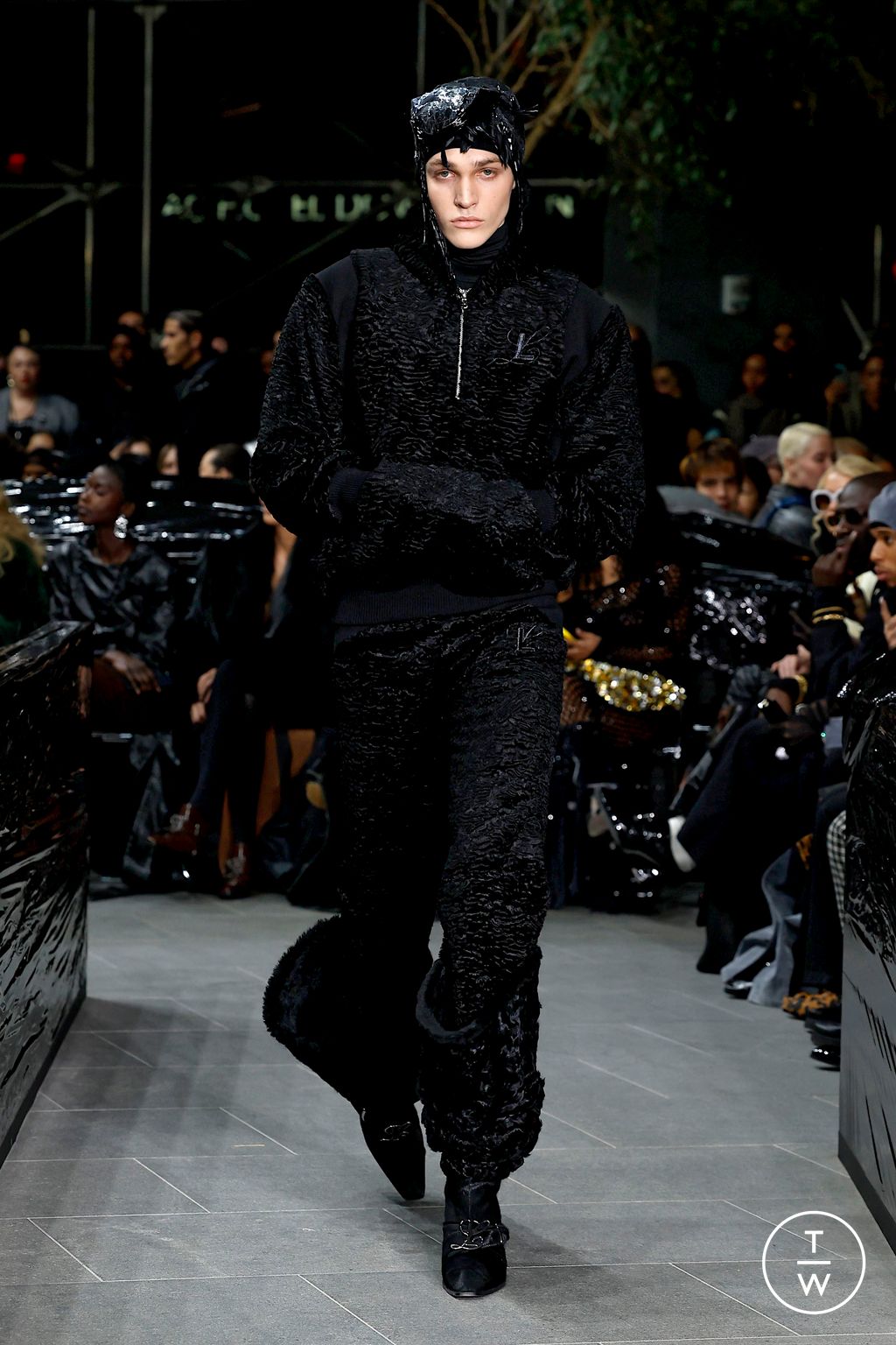 Fashion Week New York Fall/Winter 2025 look 23 de la collection Luar womenswear