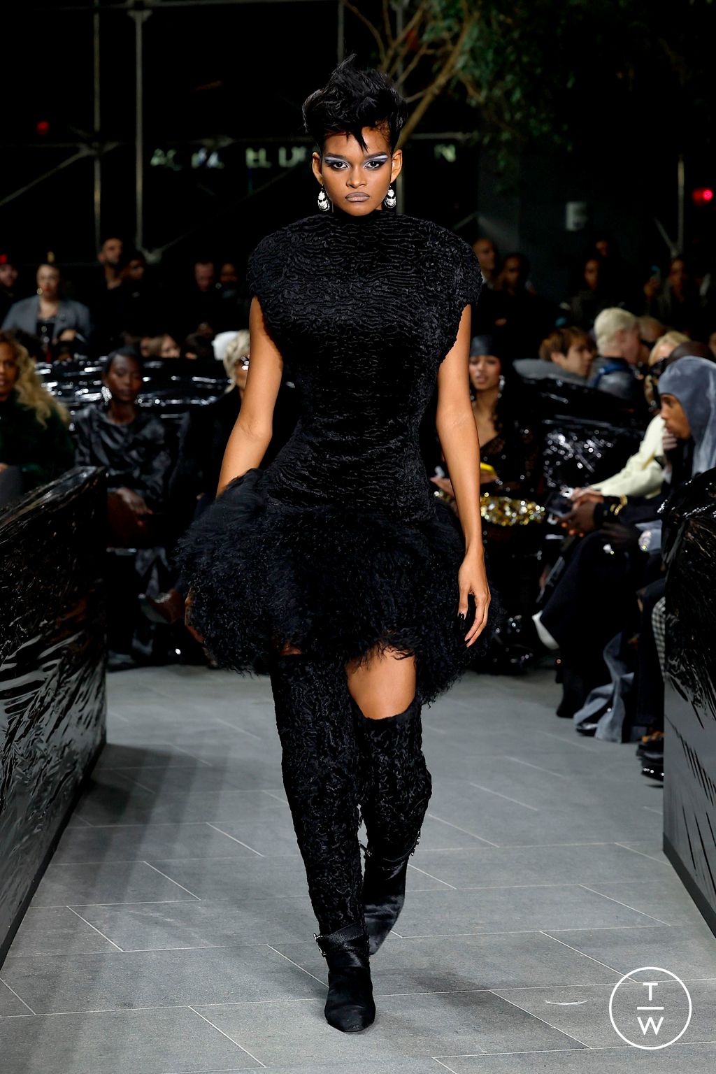 Fashion Week New York Fall/Winter 2025 look 29 from the Luar collection 女装