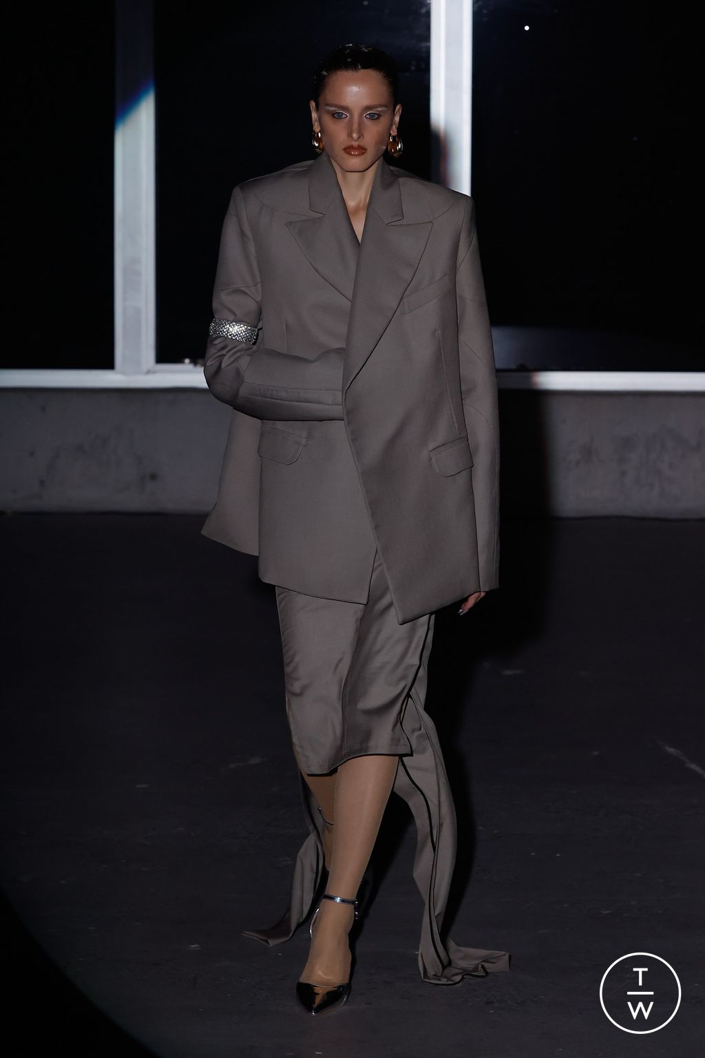 Fashion Week New York Spring/Summer 2024 look 3 from the Luar collection 女装