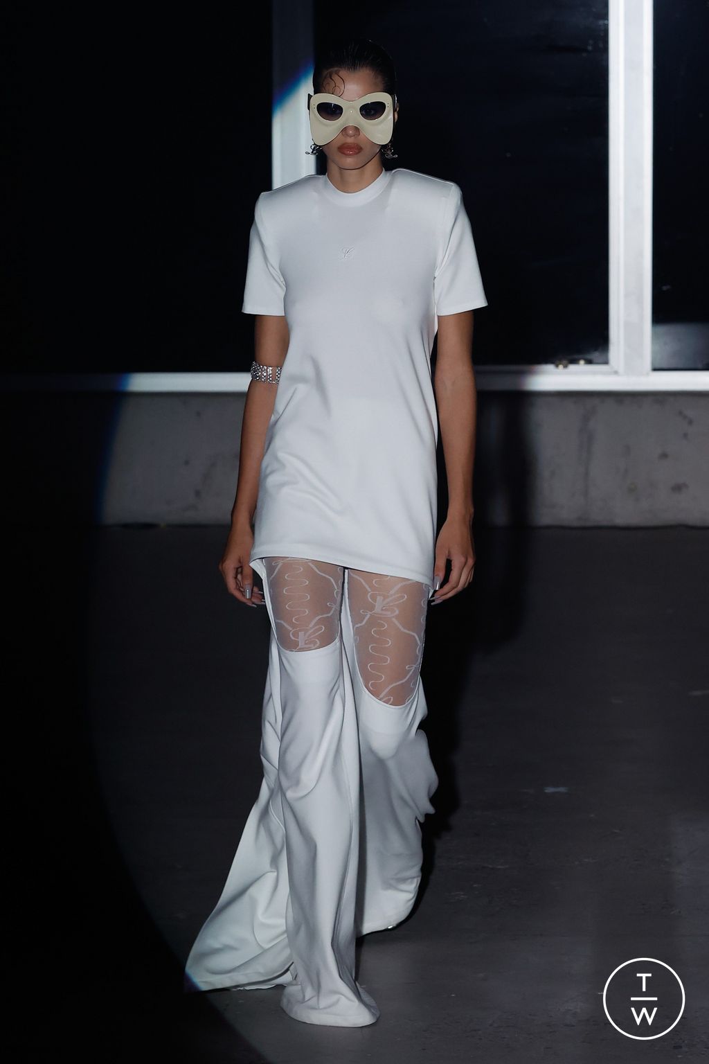 Fashion Week New York Spring/Summer 2024 look 21 from the Luar collection 女装