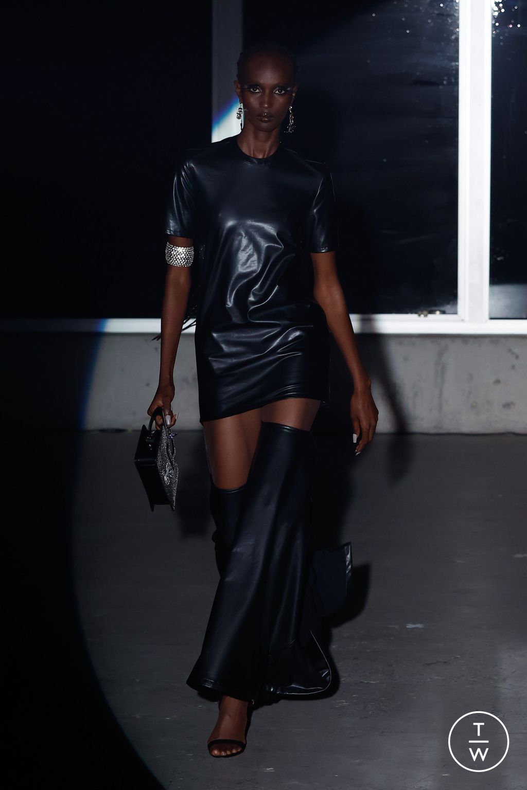 Fashion Week New York Spring/Summer 2024 look 39 from the Luar collection 女装