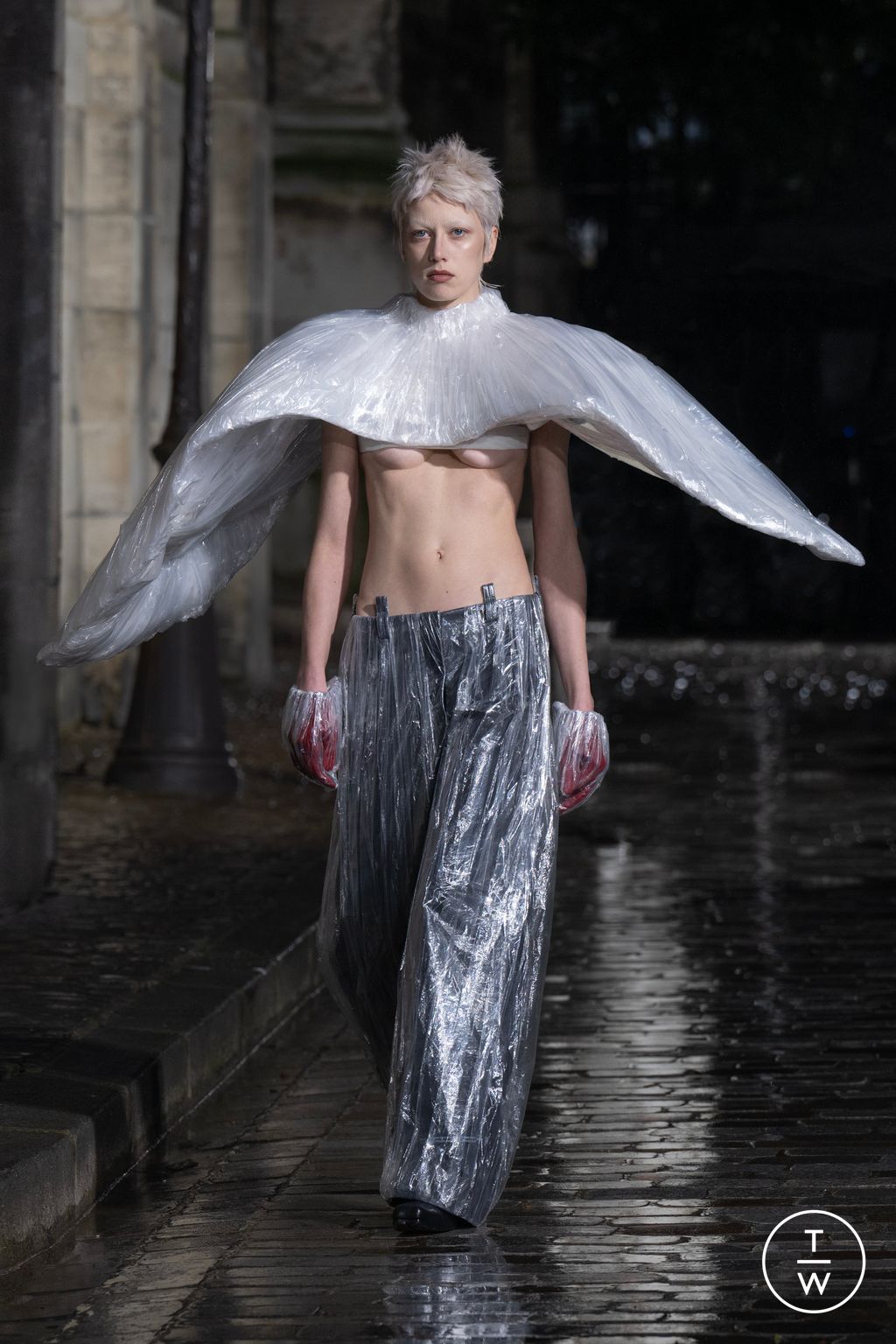 Fashion Week Paris Fall/Winter 2024 look 8 from the Lùchen collection 女装