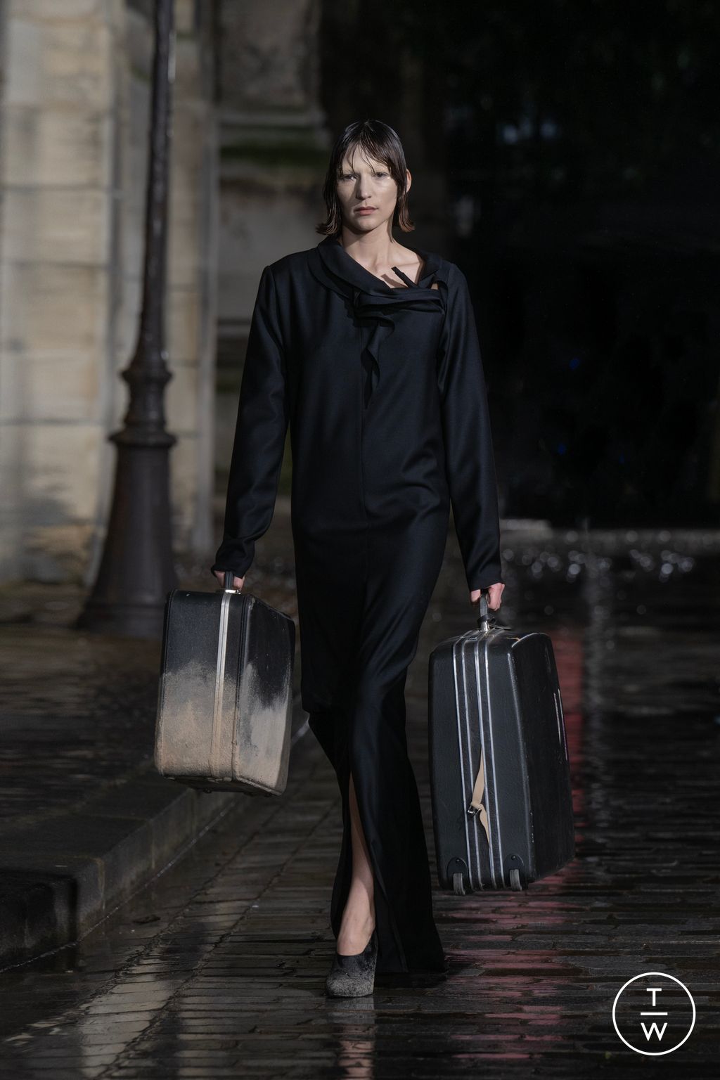Fashion Week Paris Fall/Winter 2024 look 18 from the Lùchen collection 女装