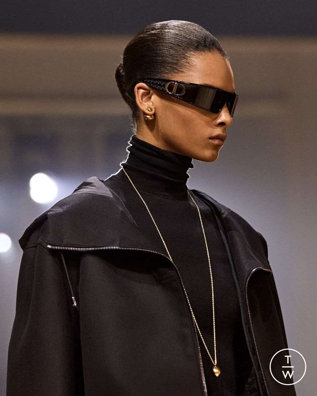 Fashion Week Paris Fall/Winter 2024 look 4 from the Christian Dior collection womenswear accessories