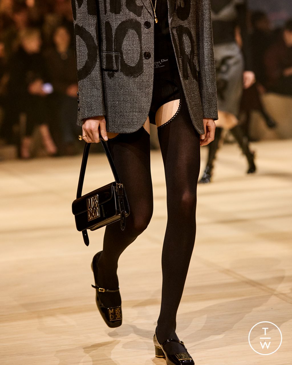 Fashion Week Paris Fall/Winter 2024 look 1 from the Christian Dior collection womenswear accessories