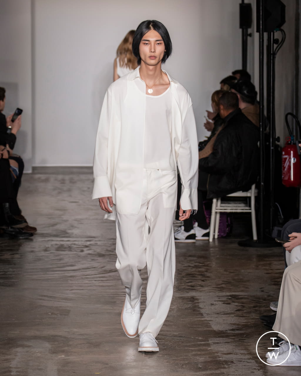 Fashion Week Paris Fall/Winter 2020 look 12 de la collection Ludovic de Saint Sernin menswear