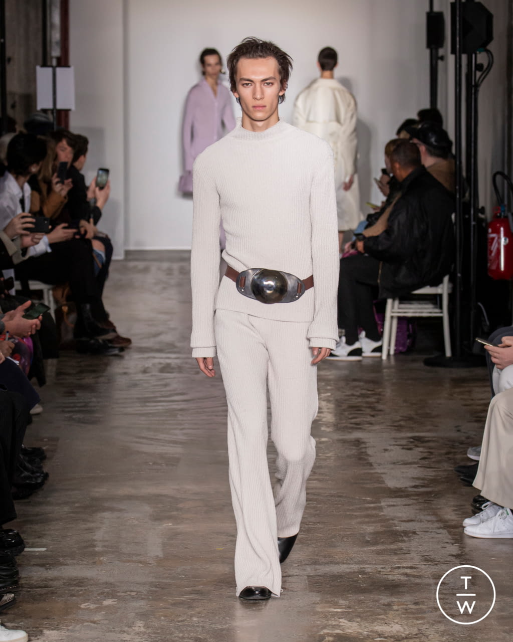 Fashion Week Paris Fall/Winter 2020 look 14 from the Ludovic de Saint Sernin collection 男装
