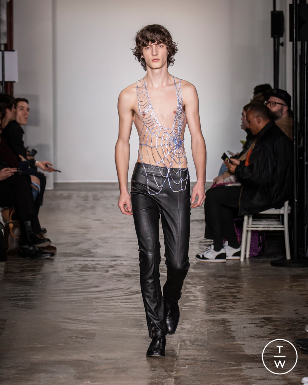 Fashion Week Paris Fall/Winter 2020 look 26 de la collection Ludovic de Saint Sernin menswear