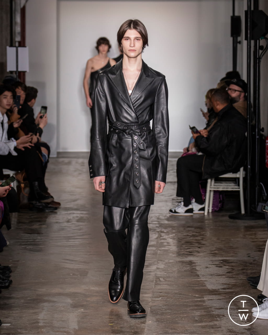Fashion Week Paris Fall/Winter 2020 look 5 de la collection Ludovic de Saint Sernin menswear