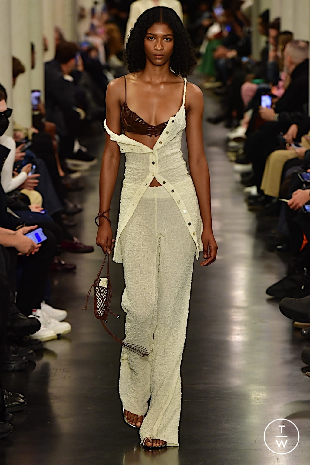 Fashion Week Paris Spring/Summer 2022 look 8 from the Ludovic de Saint Sernin collection womenswear