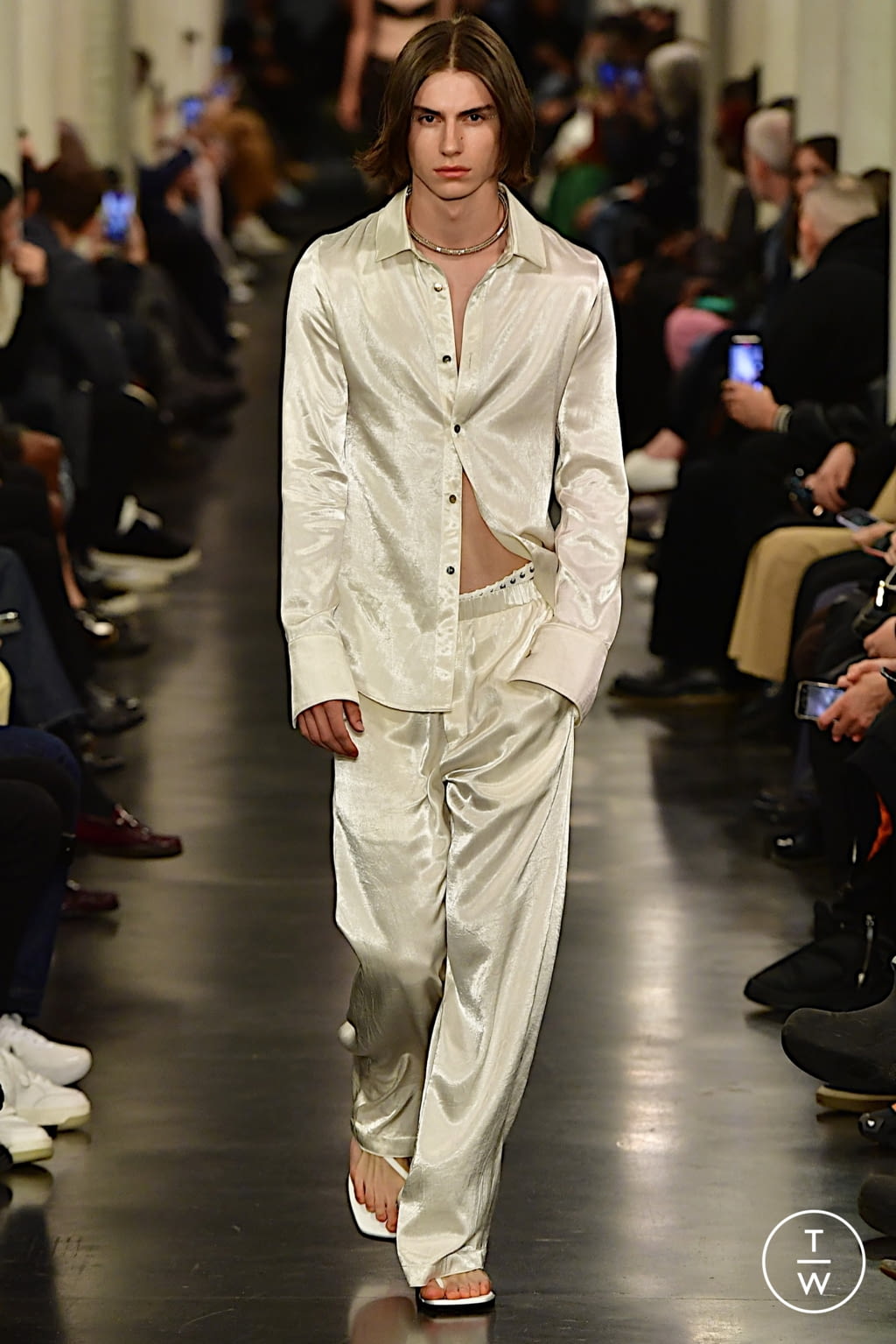 Fashion Week Paris Spring/Summer 2022 look 15 from the Ludovic de Saint Sernin collection 女装