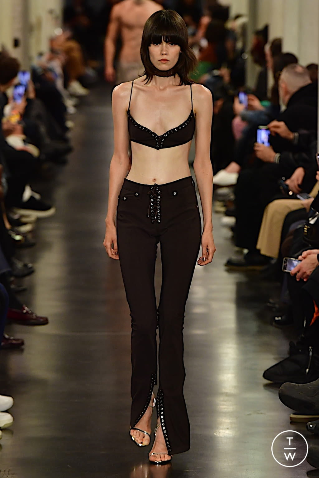 Fashion Week Paris Spring/Summer 2022 look 16 de la collection Ludovic de Saint Sernin womenswear