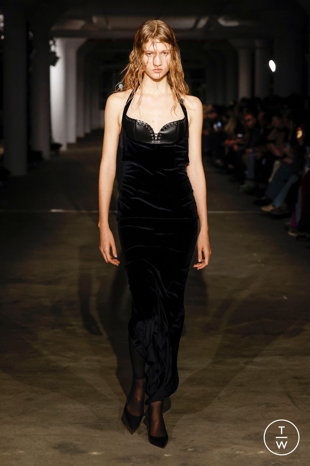 Fashion Week New York Fall/Winter 2024 look 16 de la collection Ludovic de Saint Sernin womenswear