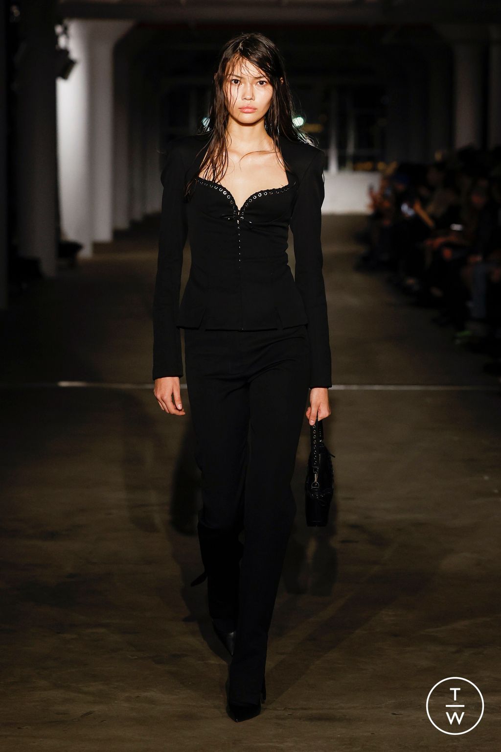 Fashion Week New York Fall/Winter 2024 look 17 de la collection Ludovic de Saint Sernin womenswear