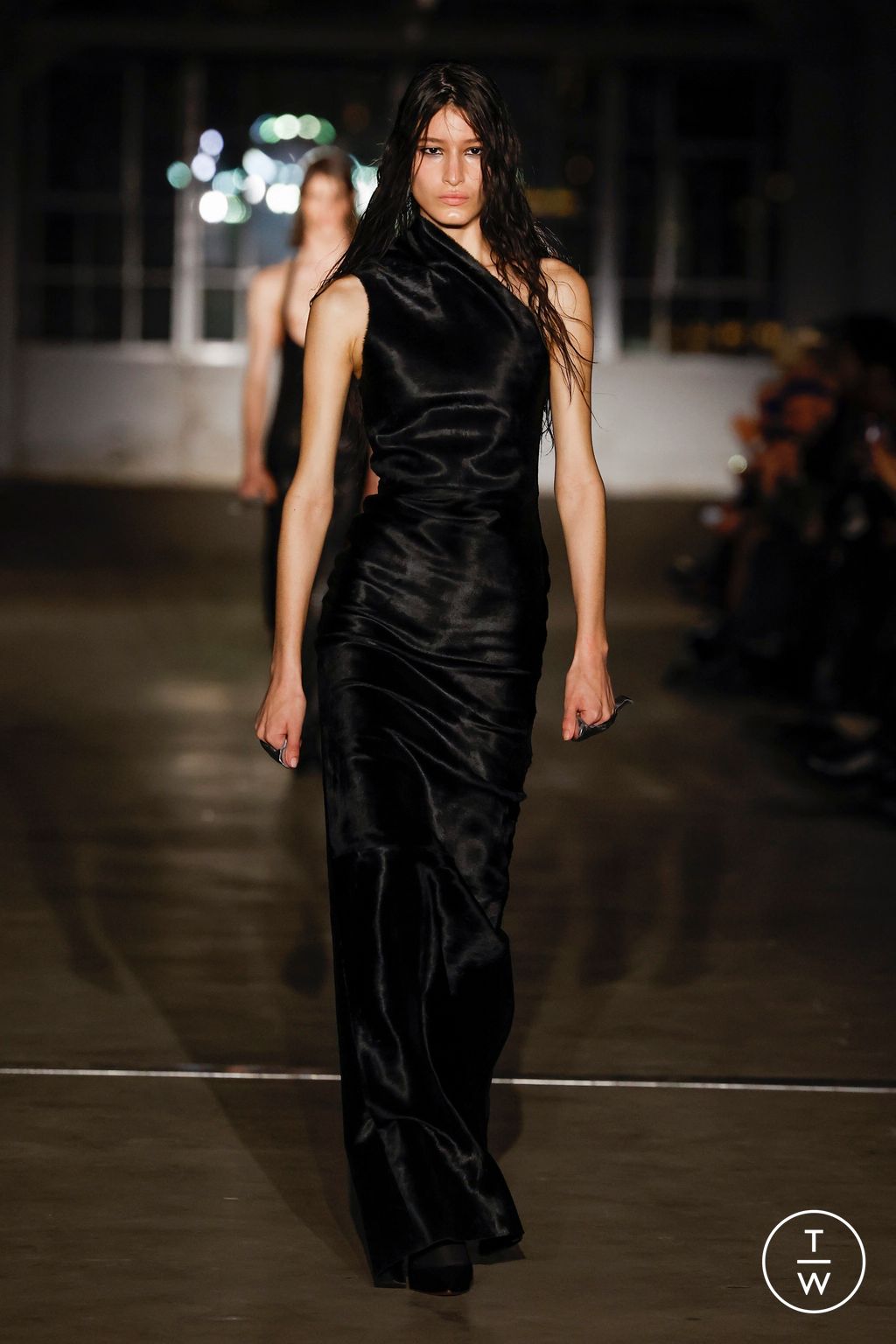 Fashion Week New York Fall/Winter 2024 look 36 from the Ludovic de Saint Sernin collection womenswear