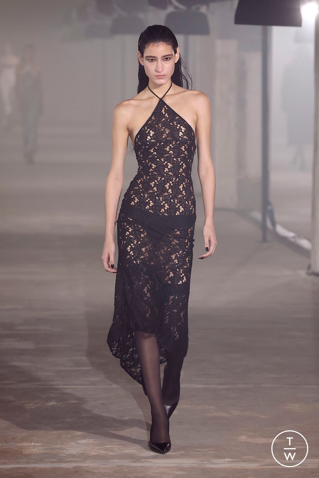 Fashion Week Paris Fall/Winter 2025 look 29 de la collection Ludovic de Saint Sernin womenswear