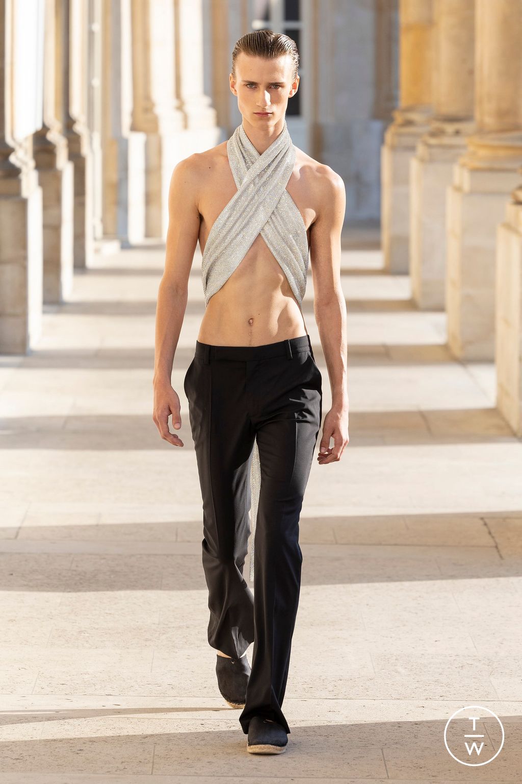 Fashion Week Paris Spring/Summer 2024 look 40 from the Ludovic de Saint Sernin collection menswear