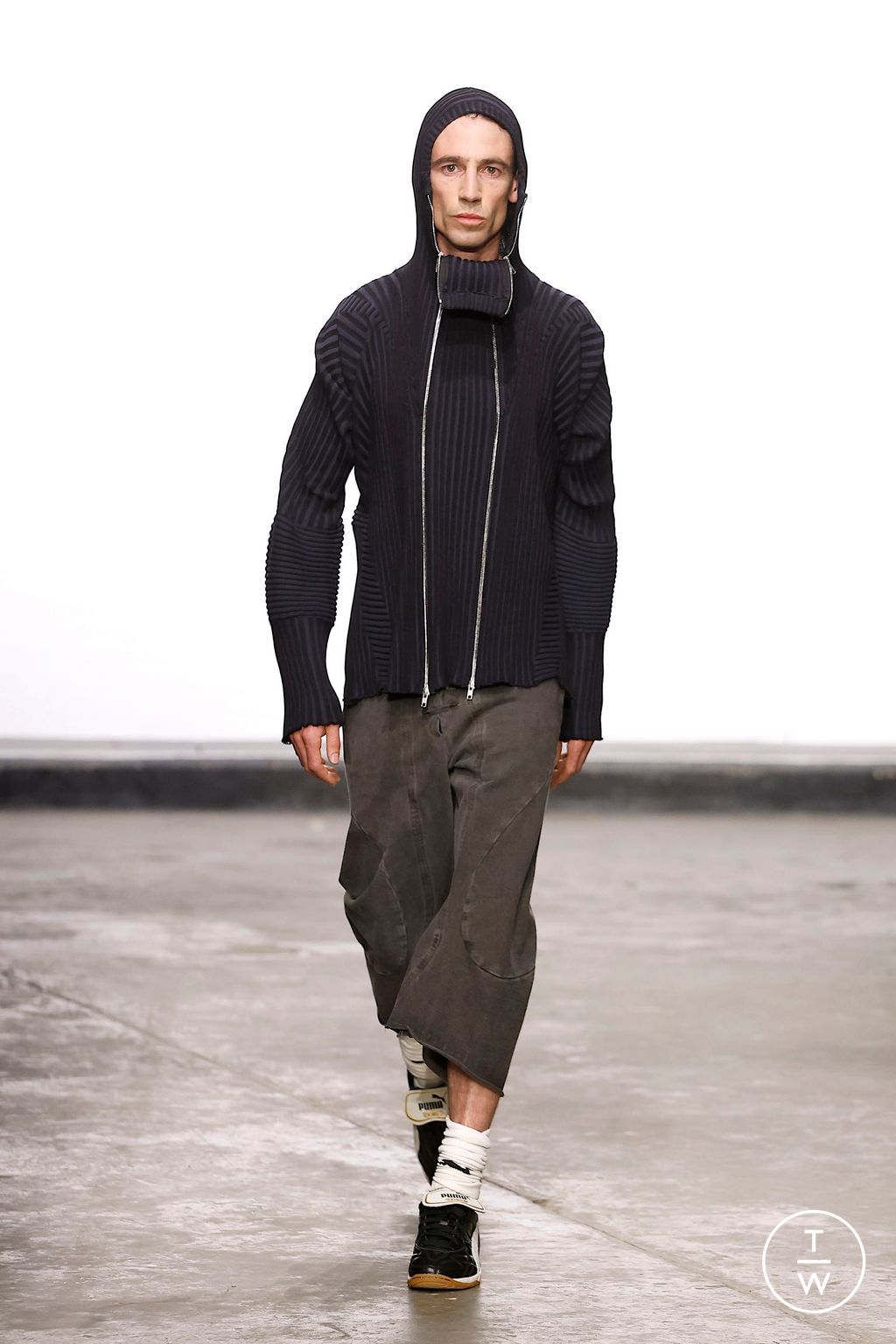 Fashion Week London Spring-Summer 2025 look 8 from the Lueder collection womenswear