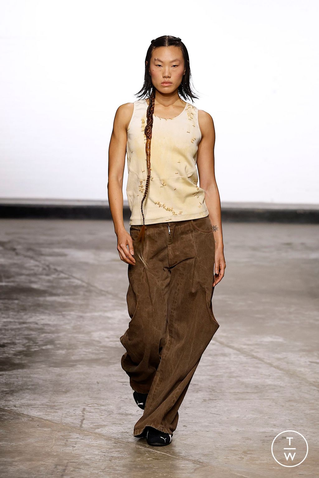 Fashion Week London Spring/Summer 2025 look 16 from the Lueder collection womenswear