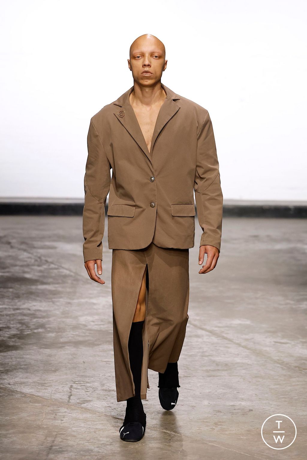 Fashion Week London Spring/Summer 2025 look 18 from the Lueder collection womenswear