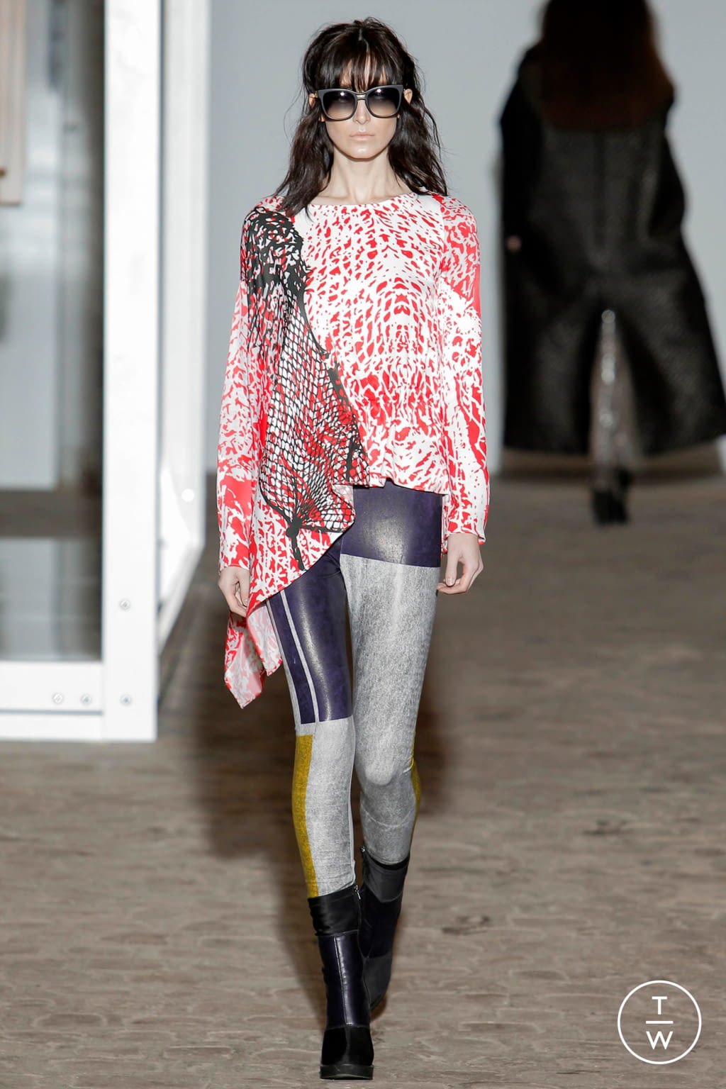 Fashion Week Paris Fall/Winter 2017 look 12 from the Luis Buchinho collection womenswear
