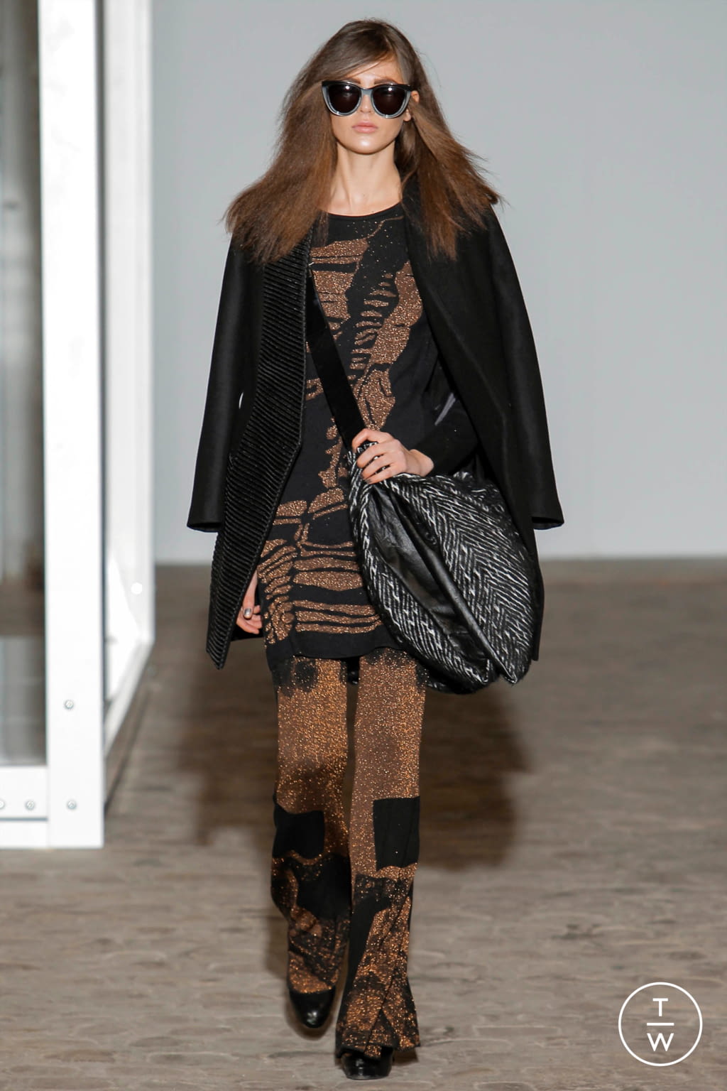Fashion Week Paris Fall/Winter 2017 look 31 from the Luis Buchinho collection womenswear