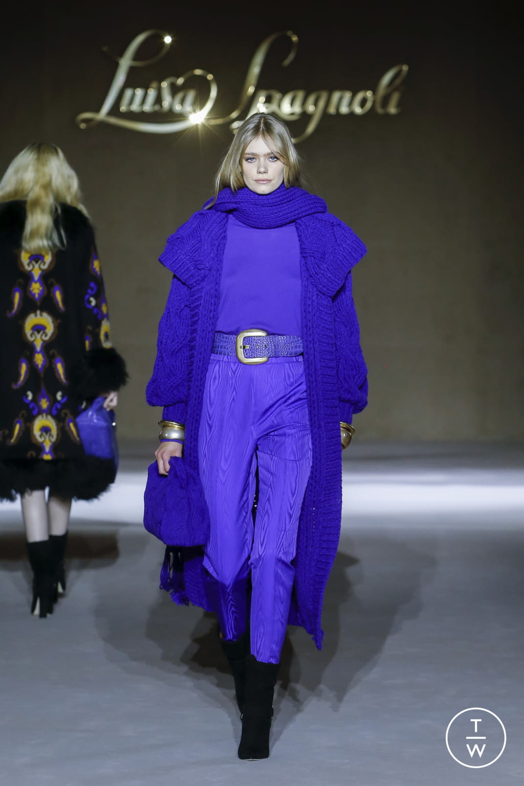 Fashion Week Milan Fall/Winter 2022 look 15 from the Luisa Spagnoli collection womenswear