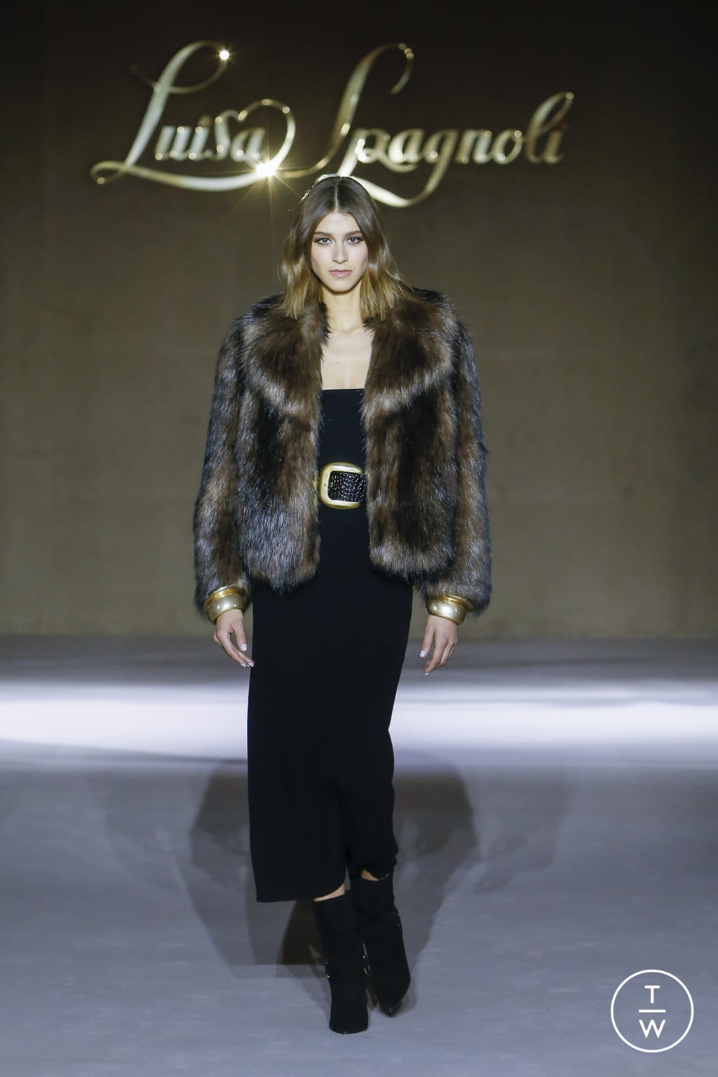 Fashion Week Milan Fall/Winter 2022 look 4 from the Luisa Spagnoli collection womenswear