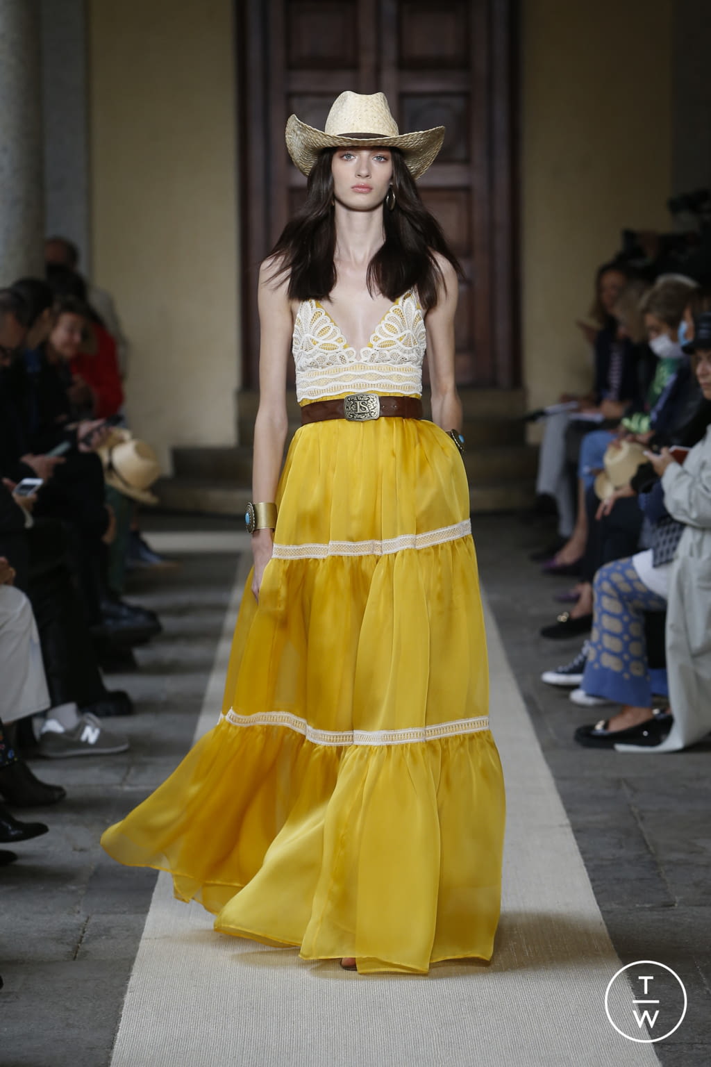 Fashion Week Milan Spring/Summer 2022 look 11 from the Luisa Spagnoli collection womenswear