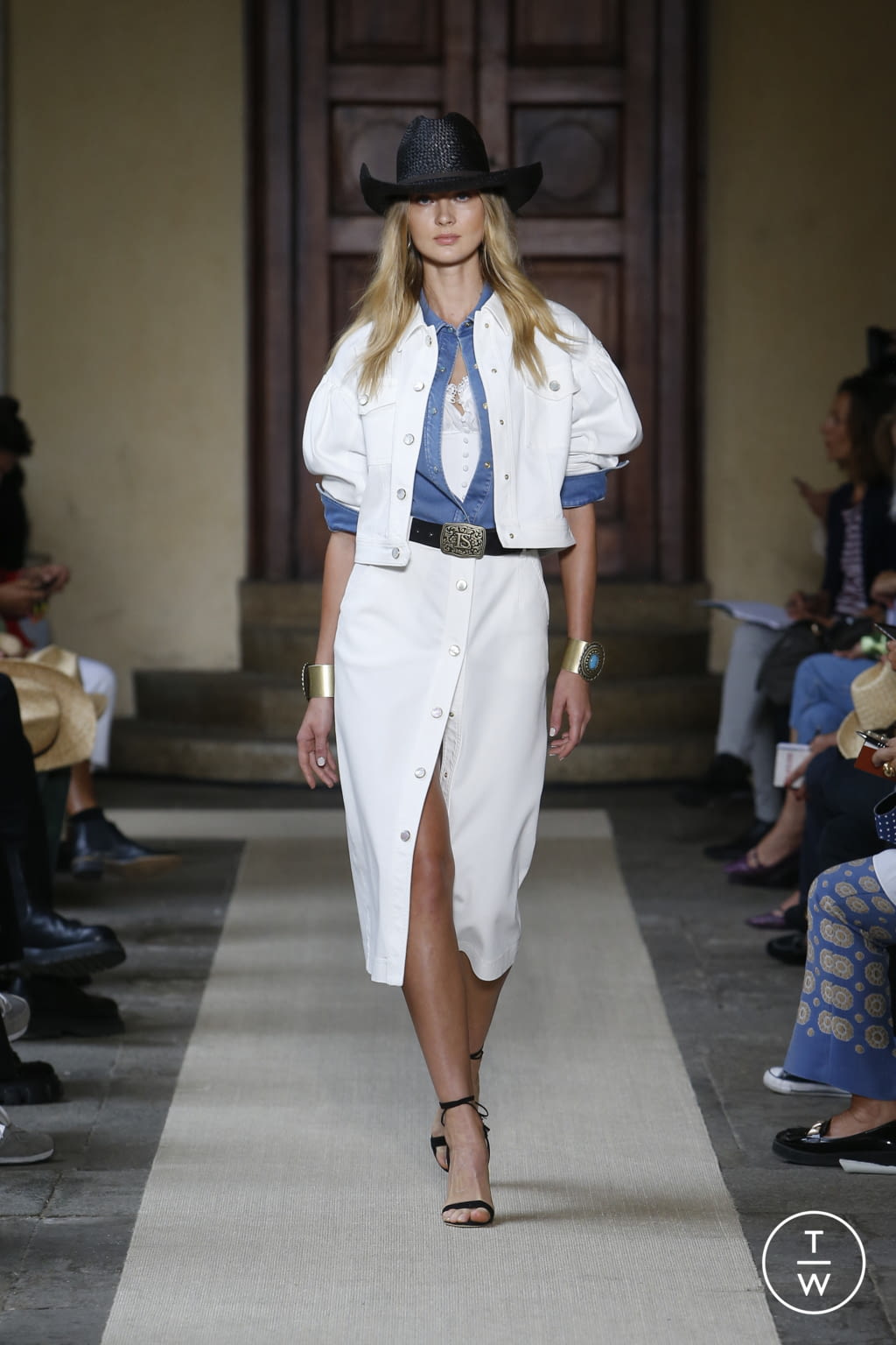 Fashion Week Milan Spring/Summer 2022 look 24 from the Luisa Spagnoli collection womenswear
