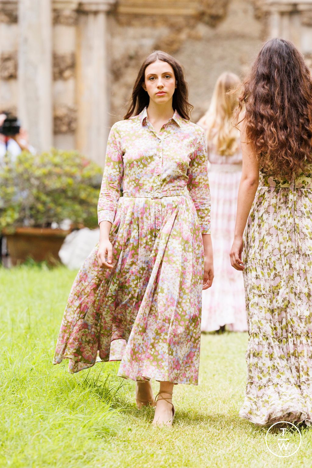 Fashion Week Florence - Pitti Resort 2024 look 19 from the Luisa Beccaria collection 女装
