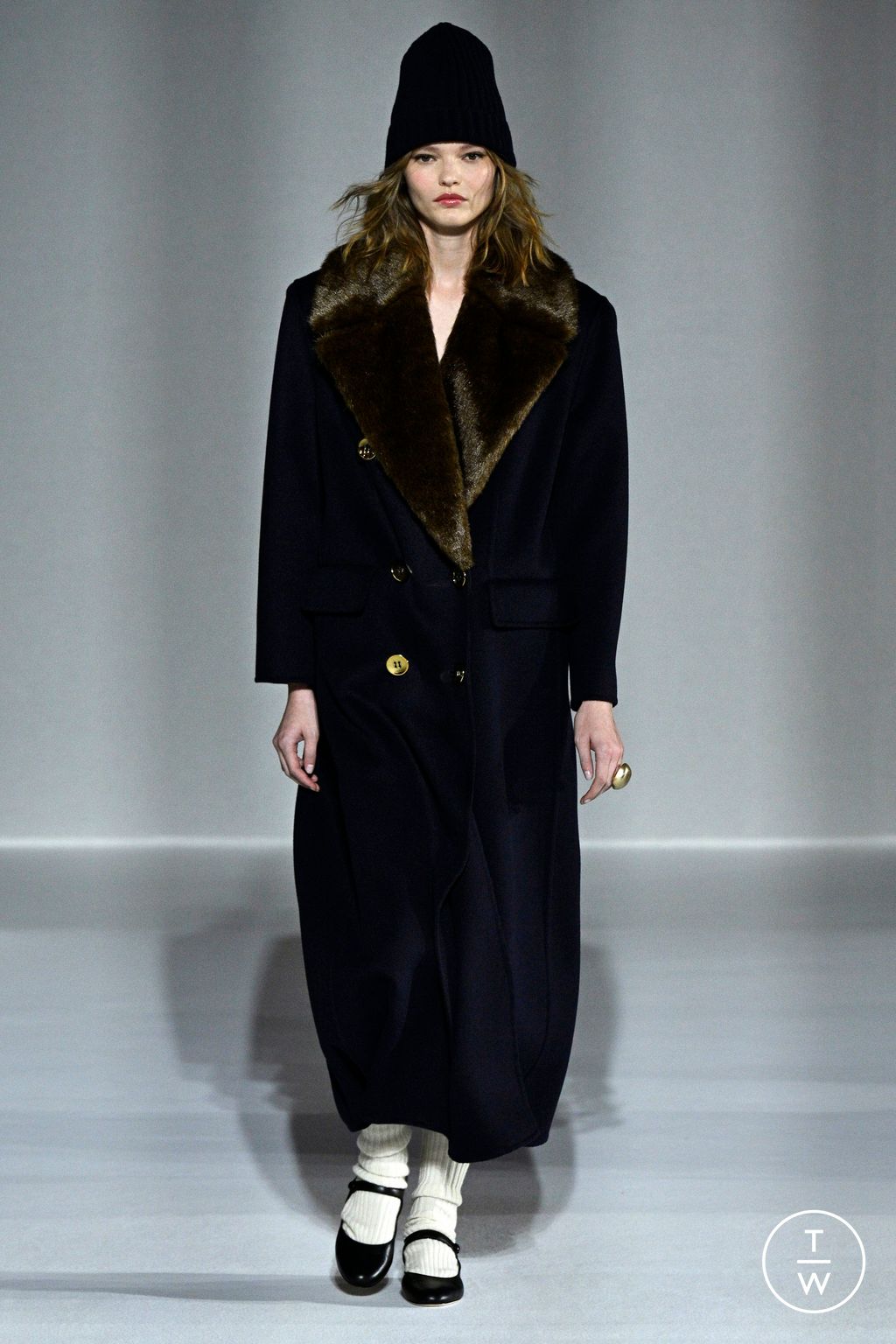 Fashion Week Milan Fall/Winter 2024 look 5 from the Luisa Spagnoli collection womenswear