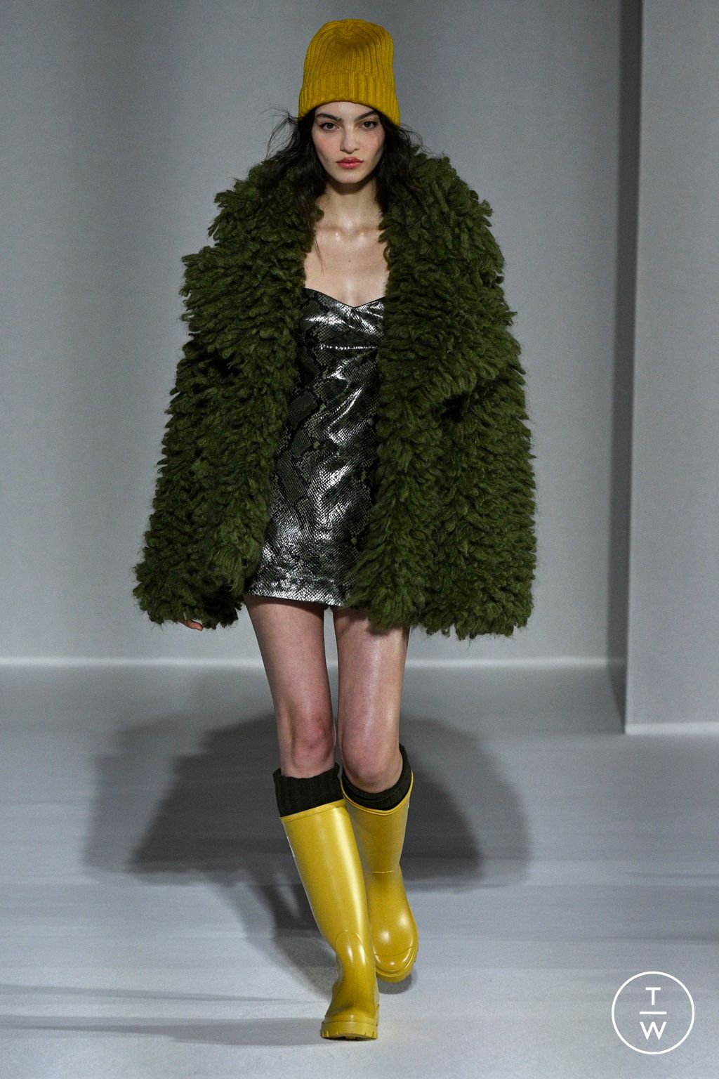 Fashion Week Milan Fall/Winter 2024 look 26 from the Luisa Spagnoli collection womenswear