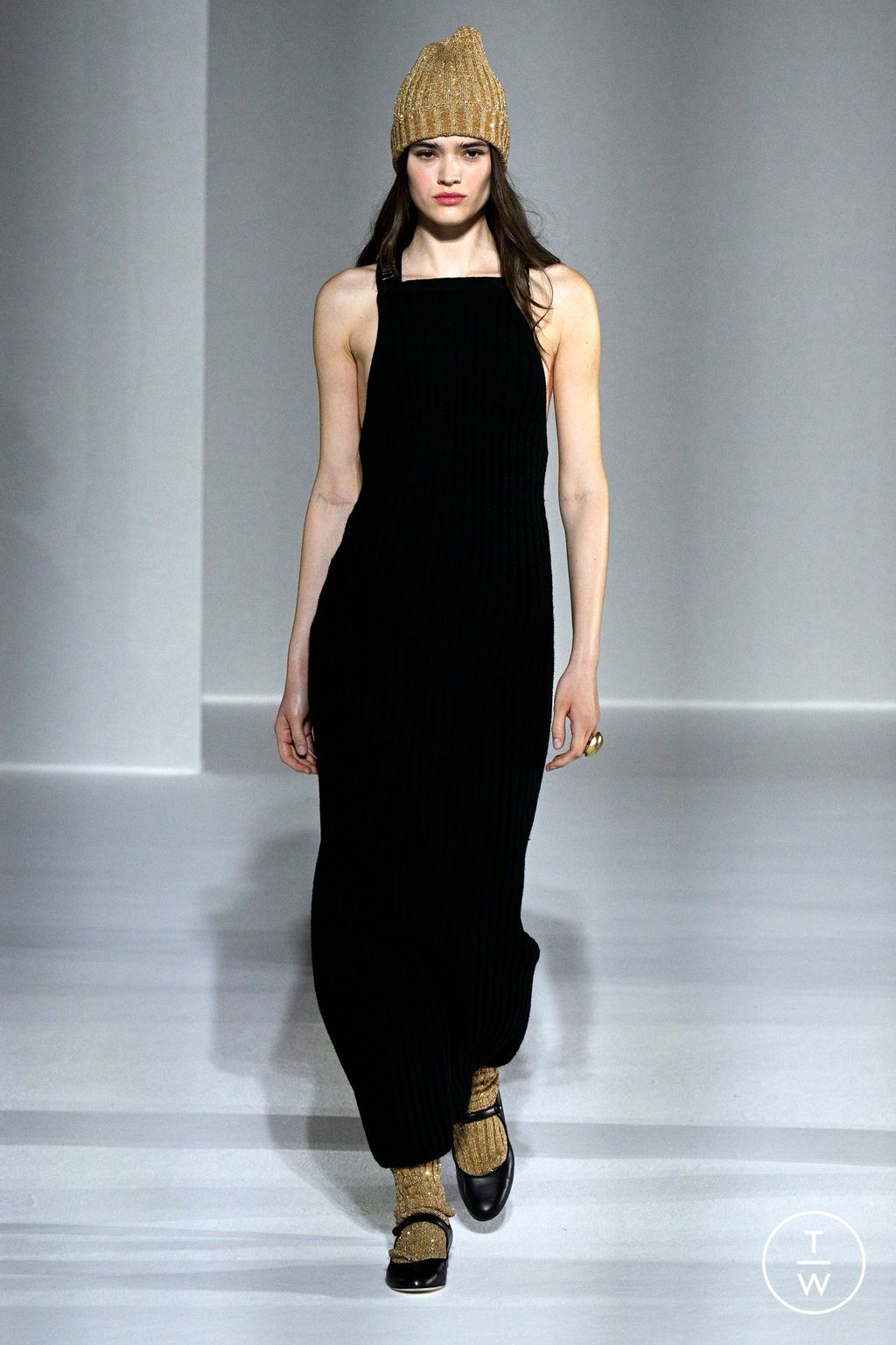 Fashion Week Milan Fall/Winter 2024 look 39 from the Luisa Spagnoli collection womenswear