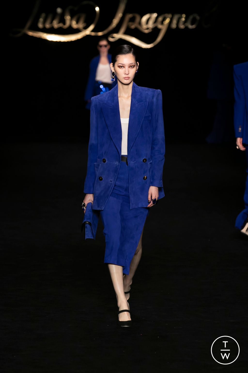 Fashion Week Milan Fall/Winter 2023 look 24 from the Luisa Spagnoli collection womenswear