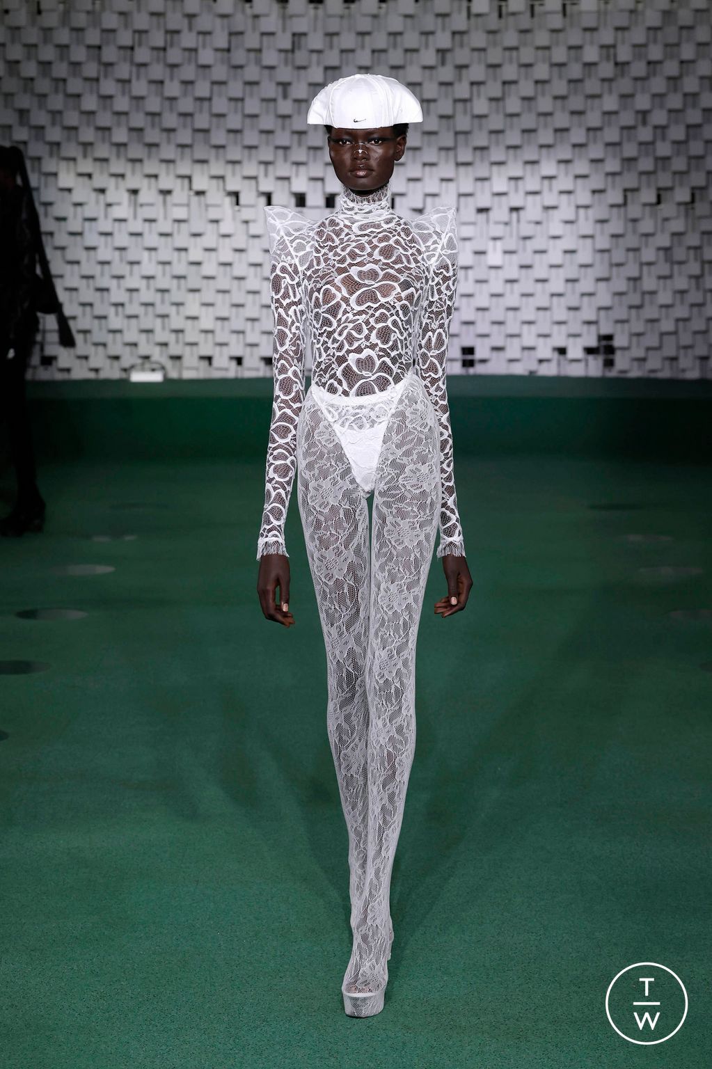 Fashion Week Paris Spring/Summer 2025 look 7 from the Luis de Javier collection womenswear