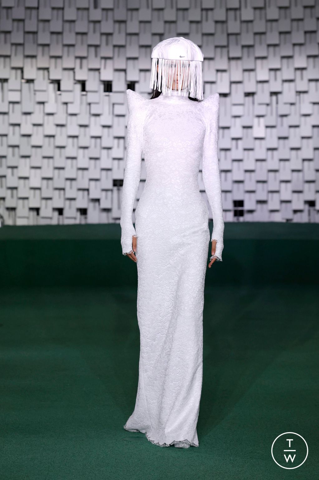 Fashion Week Paris Spring/Summer 2025 look 14 from the Luis de Javier collection womenswear