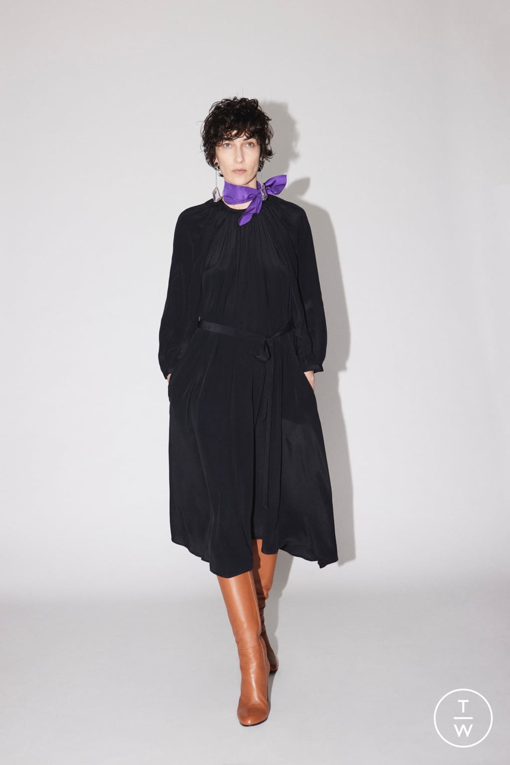 Fashion Week Paris Fall/Winter 2021 look 22 from the Lutz Huelle collection womenswear