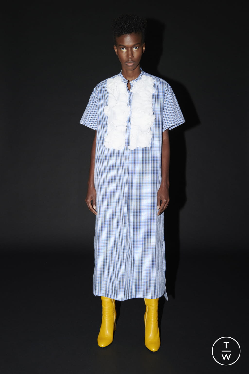 Fashion Week Paris Spring/Summer 2022 look 4 from the Lutz Huelle collection womenswear