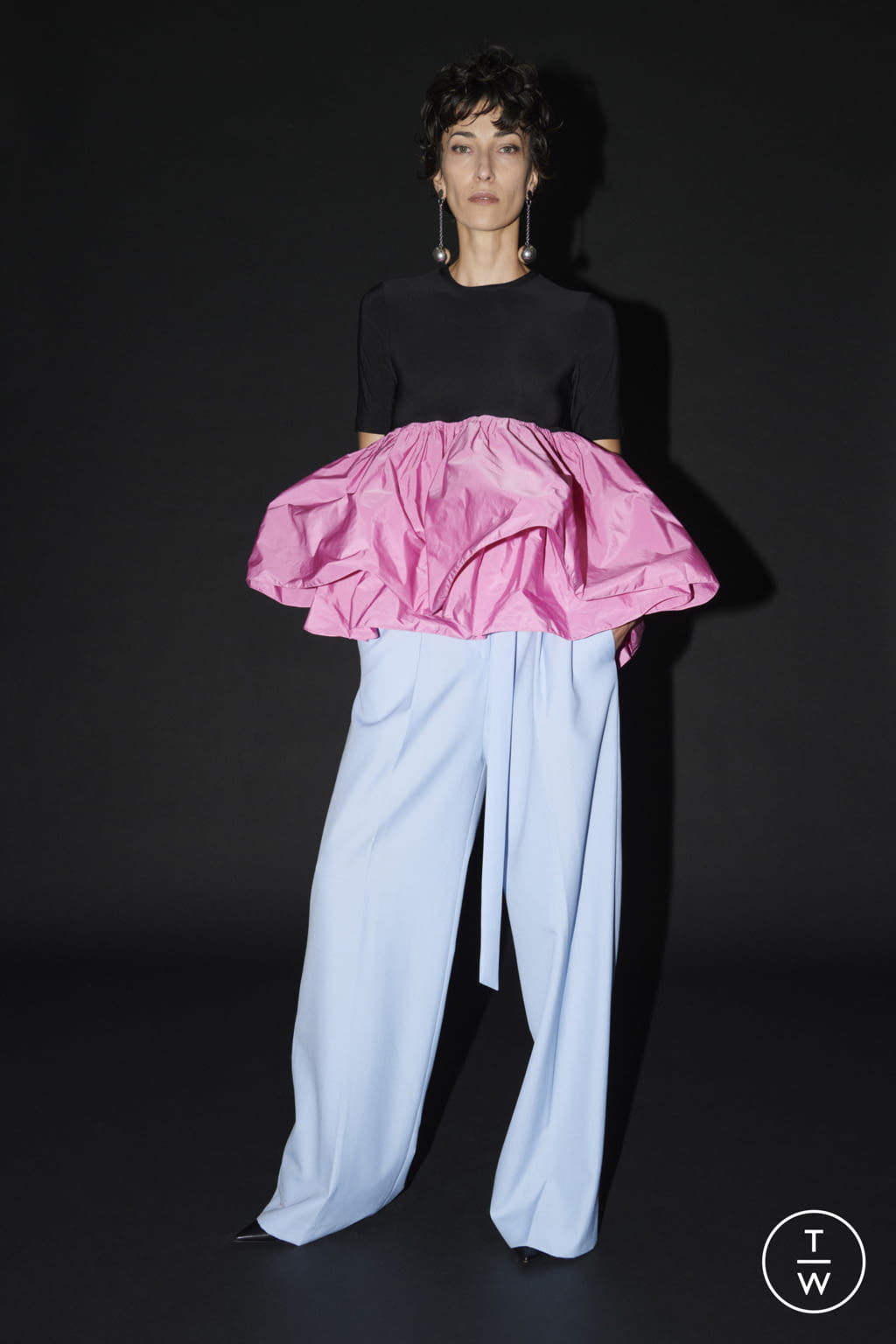 Fashion Week Paris Spring/Summer 2022 look 9 from the Lutz Huelle collection 女装