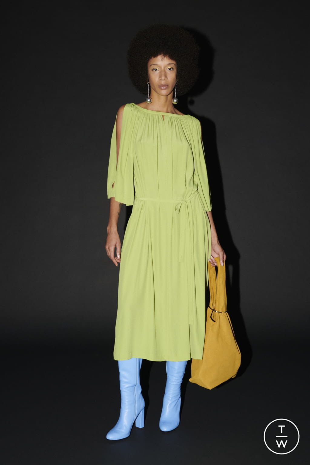 Fashion Week Paris Spring/Summer 2022 look 13 from the Lutz Huelle collection womenswear
