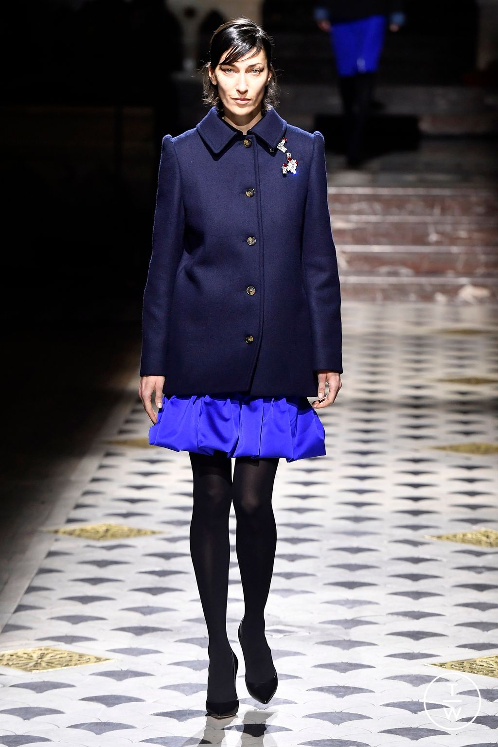 Fashion Week Paris Fall/Winter 2024 look 2 from the Lutz Huelle collection 女装