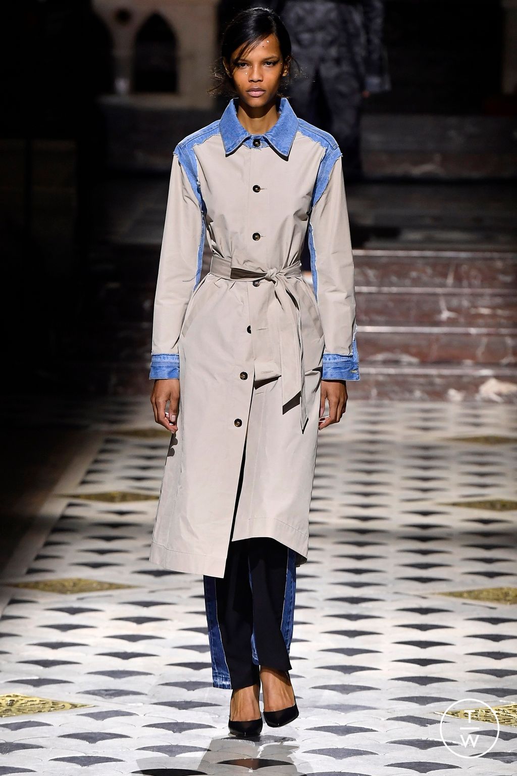 Fashion Week Paris Fall/Winter 2024 look 4 from the Lutz Huelle collection womenswear