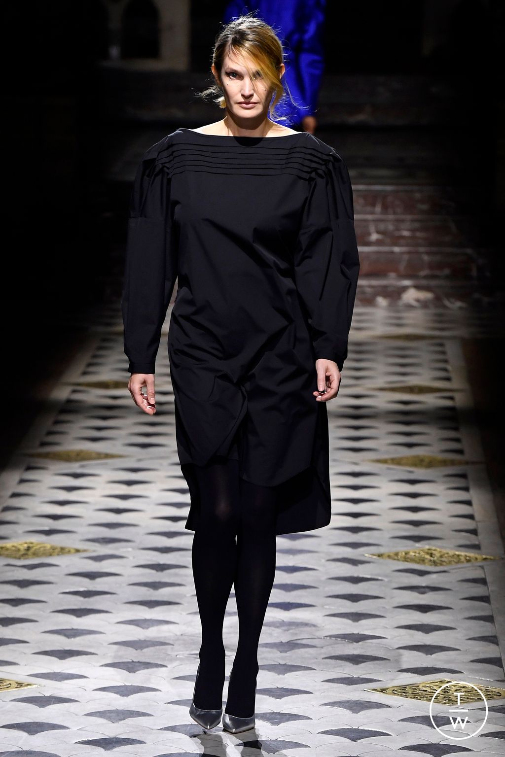 Fashion Week Paris Fall/Winter 2024 look 17 de la collection Lutz Huelle womenswear