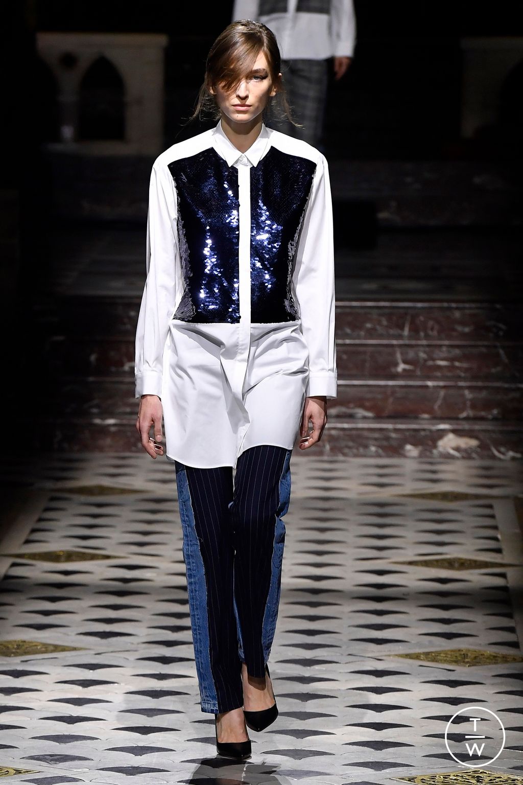 Fashion Week Paris Fall/Winter 2024 look 22 from the Lutz Huelle collection 女装
